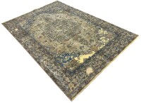 Vintage 277 x 186 cm